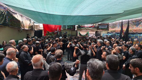 مراسم عاشورای حسینی در انگورستان ملک اصفهان