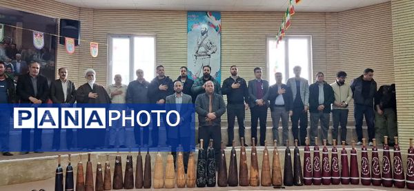 نواختن زنگ زورخانه ای و پهلوانی در شهرستان سلسله 