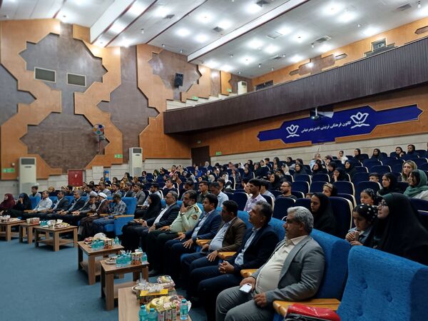آیین اختتامیه سیزدهمین دوره جشنواره دانش‌آموزی نوجوان سالم