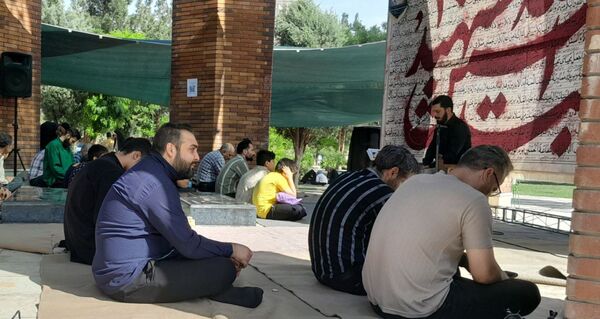  مراسم ختم دعای عرفه کنار مزار شهدای گمنام نسیم شهر 
