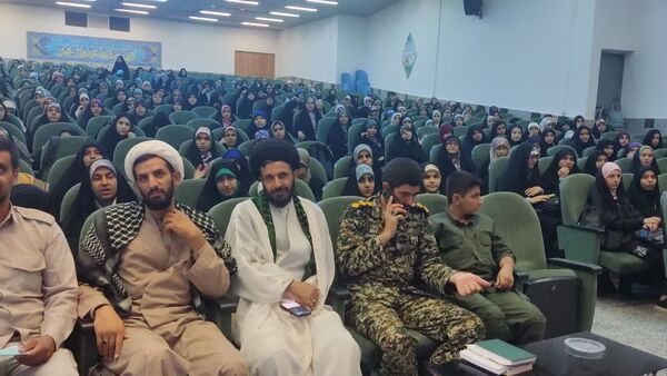 برگزاری اردو یاوران ولایت دختران متوسطه اول استان اصفهان