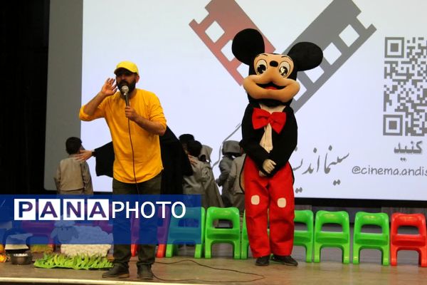 جشنواره هویت ملی اسلامی کودکستان‌های شهرستان گرمه