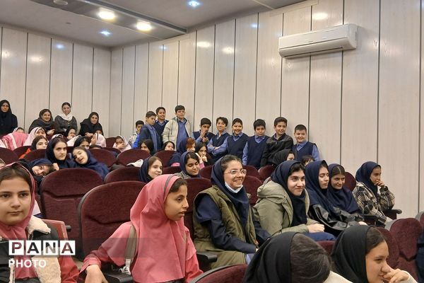 افتتاحیه بازارچه هنری کانون سردار سلیمانی رودهن