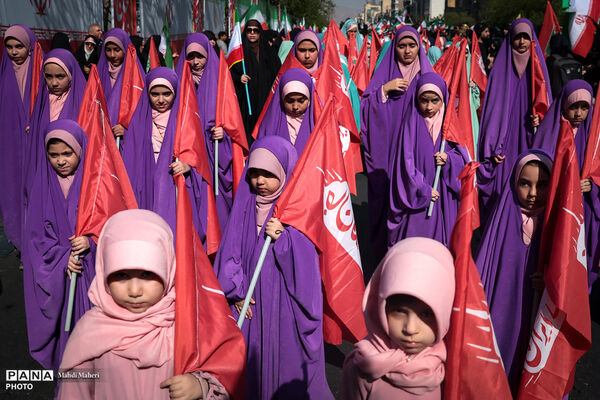 رزمایش بزرگ «دختران جان‌فدای ایران» - 3