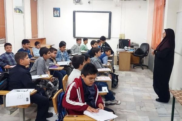 پژوهش سرای بصیرت ری پیشگام آموزش مهارت‌های نوین نانو برای دانش آموزان است