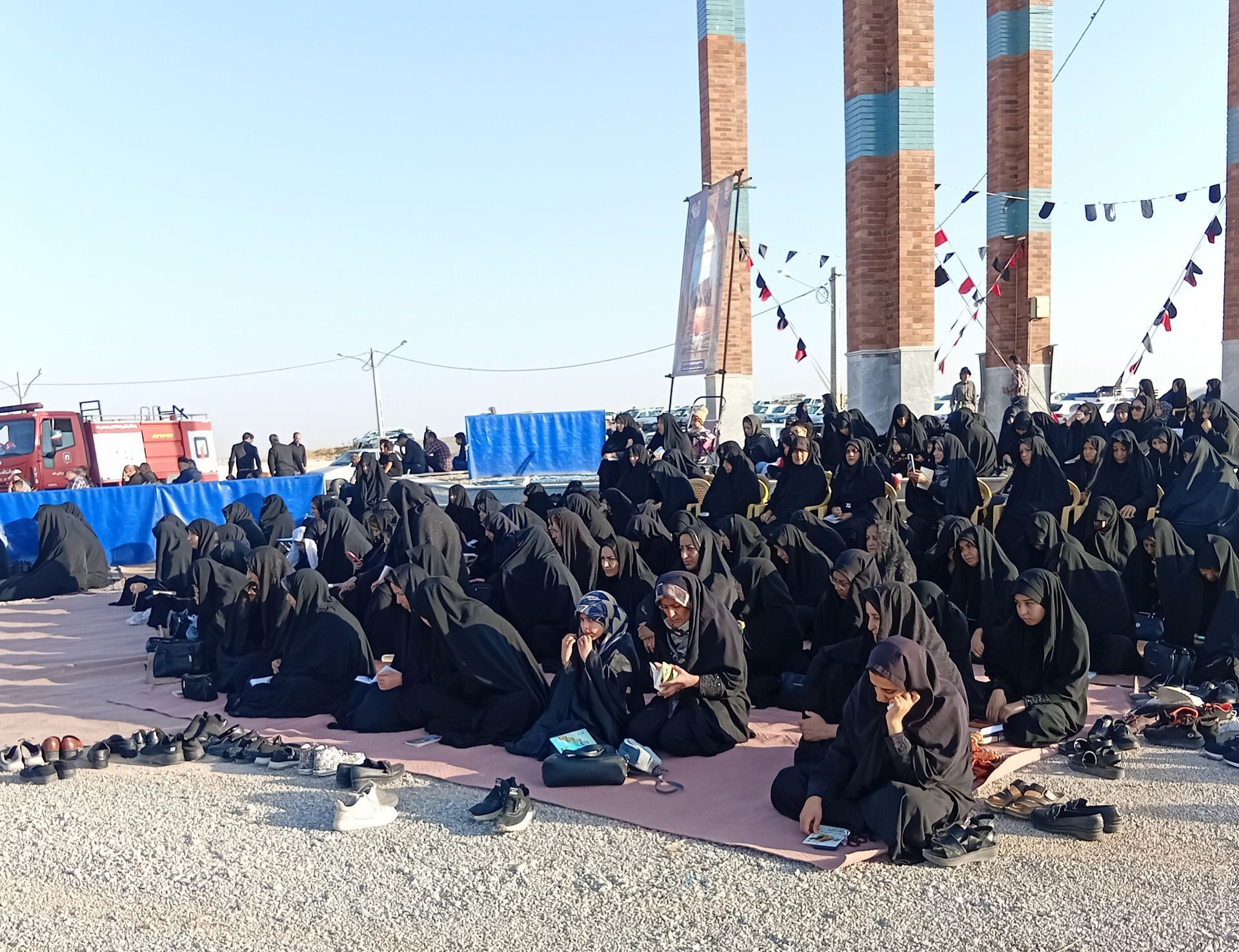 برگزاری مراسم پرفیض دعای ندبه در تپه نورالشهدا شهر نقنه