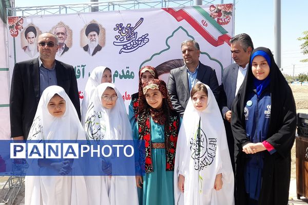 خشت‌گذاری مدرسه در صبا شهر؛ گام مؤثری برای تحول و پیشرفت نظام آموزشی