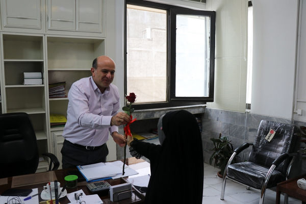  تقدیر خبرنگاران پانا از حوزه اداری اداره کل آموزش و پرورش به مناسبت روز معلم