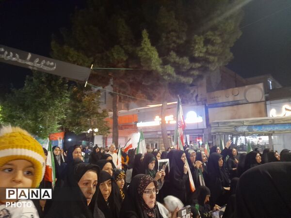 نمایشی ویژه شهیدان میناب در اجتماعات مردمی نیشابور 