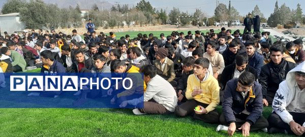 همایش تجلیل از دانش‌آموزان برتر مسابقات قرآن، عترت نماز شهرستان خلیل‌آباد 