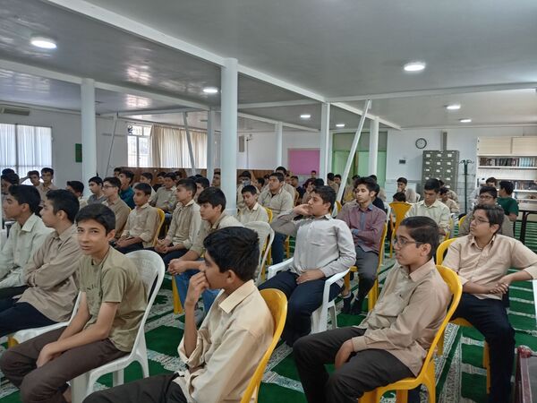 مشاوره هدایت تحصیلی و انتخاب رشته در دبیرستان نمونه آیت الله خامنه‌ای