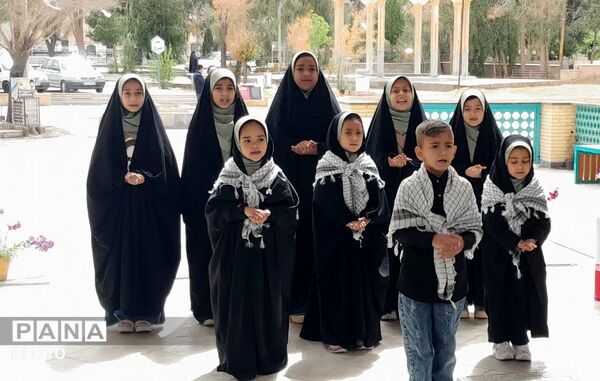 برگزاری همایش «بانوان پای کار ایران» در ابرکوه