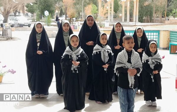 برگزاری همایش «بانوان پای کار ایران» در ابرکوه