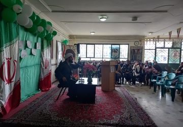 انقلاب ما سرآغاز نهضت مهدی موعود است