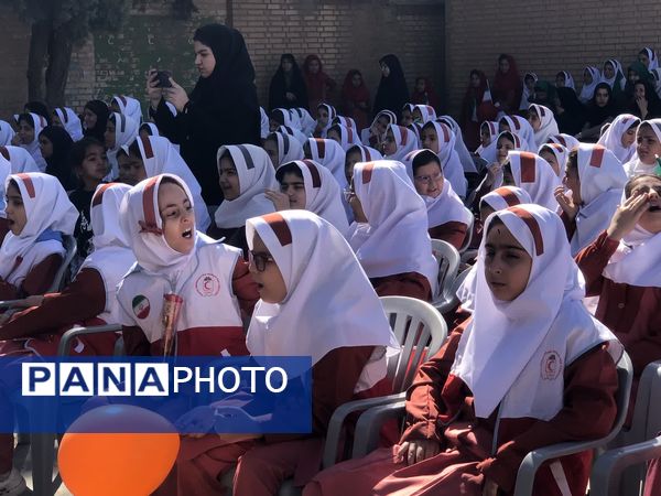 شکفتن لاله‌های دانش در دبستان حضرت رقیه کوهدشت؛ آغاز سال تحصیلی با شمیم ایثار و مقاومت