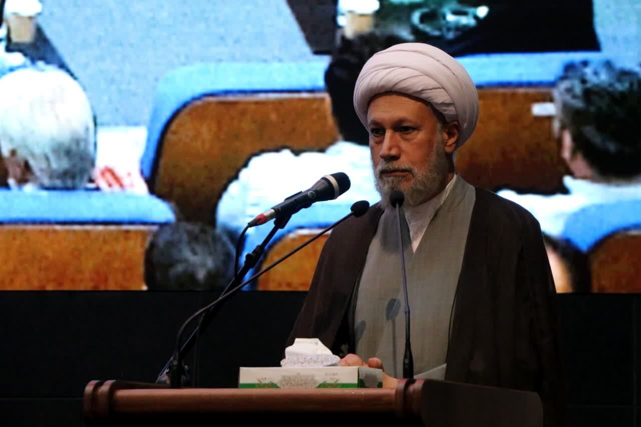 هیئت‌های مذهبی، محور استمرار راه عاشورا هستند