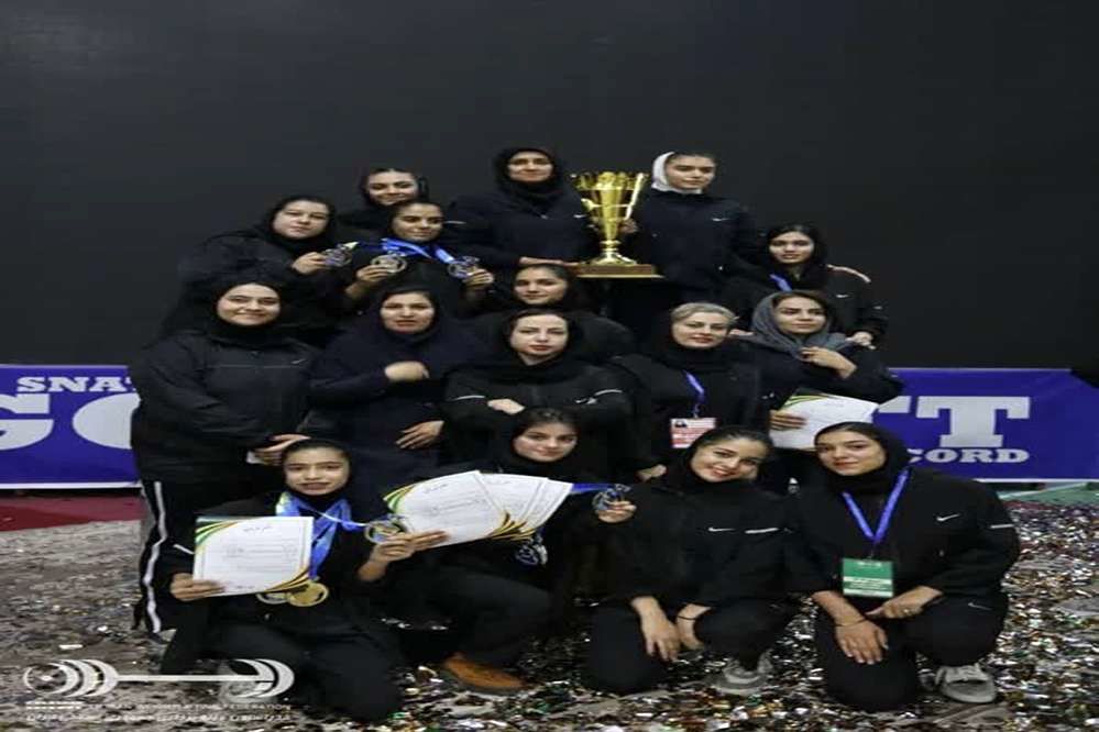 صدرنشینی دختران نوجوان کرمان در رقابت‌های وزنه‌برداری