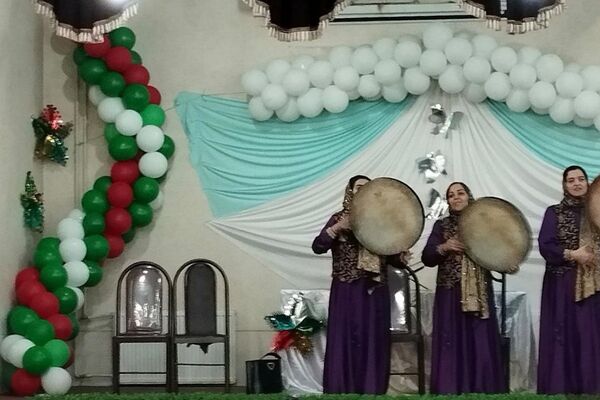دبیرستان صدیقه طاهره غرقِ در شور فاطمی