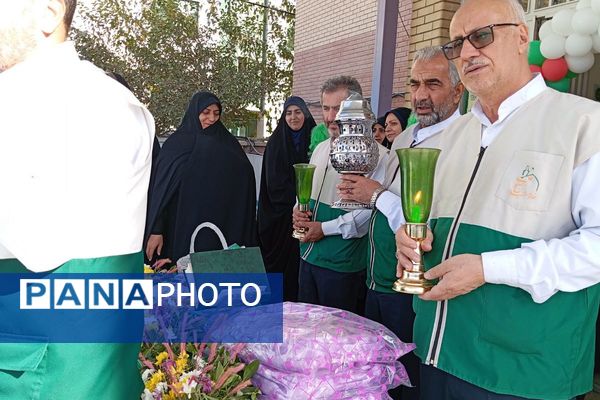 حضور خادمین امام رضا (ع) در دبستان دخترانه آیین روشن