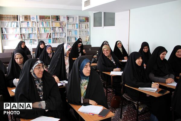کارگاه روایتگری و قصه‌گویی ویژه مربیان مهدویت در بنیاد مهدویت کرج