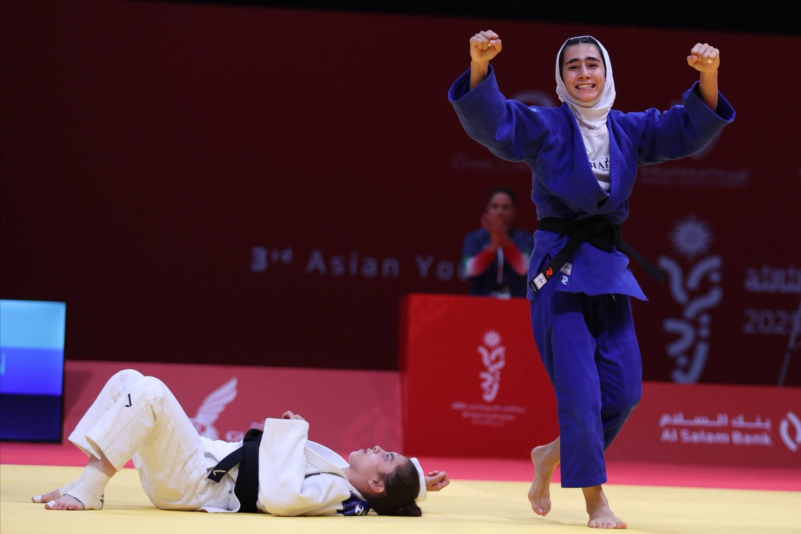 دختر جودوکار ایران طلایی شد/ ایستادن مهسا شکیبایی بر بام قاره کهن