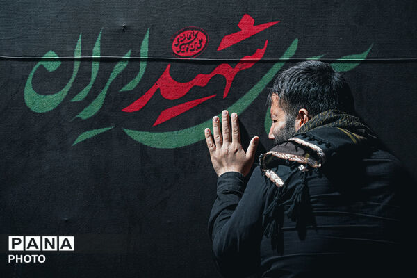 تشییع پیکر رهبر شهید انقلاب در مشهد مقدس-۳