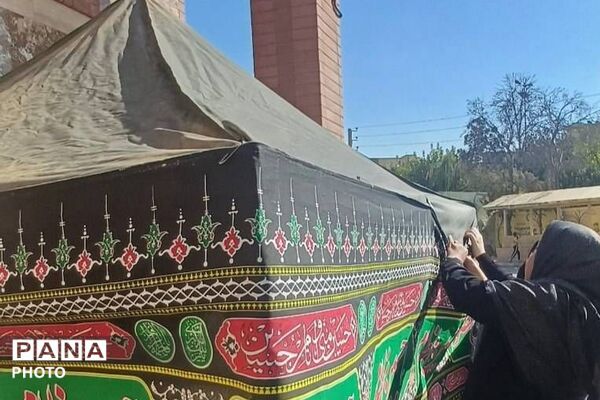 حضور دانش‌آموزان مدارس ناحیه دو شهرری در مجلس عزاداری حضرت زهرا (س)