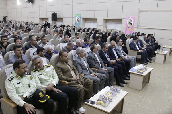  گرامیداشت مقام معلم و تجلیل از معلمان نمونه استان کردستان