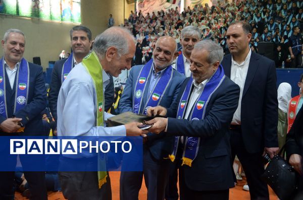 همایش سالروز تاسیس سازمان دانش‌آموزی با اجرا و حضور ۱۵۰۰ دانش‌آموز پیشتاز در پایتخت