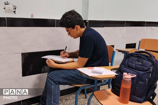 نمایش توانمندی دانش‌آموزان در جشنواره نوجوان خوارزمی