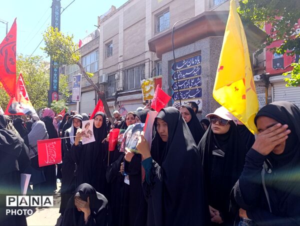 مراسم تشییع رهبر معظم انقلاب و خانواده ایشان در مشهد
