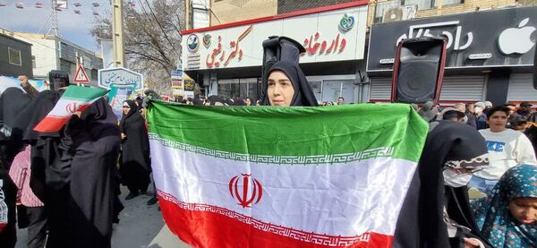 حضور پرشور مردم انقلابی شهرستان گلپایگان در جشن پیروزی چهل و ششمین سالگرد انقلاب اسلامی ایران
