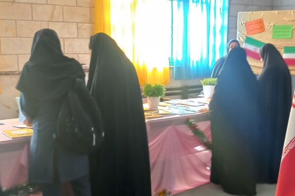 برگزاری نمایشگاه انجمن اسلامی در شهرستان سملقان