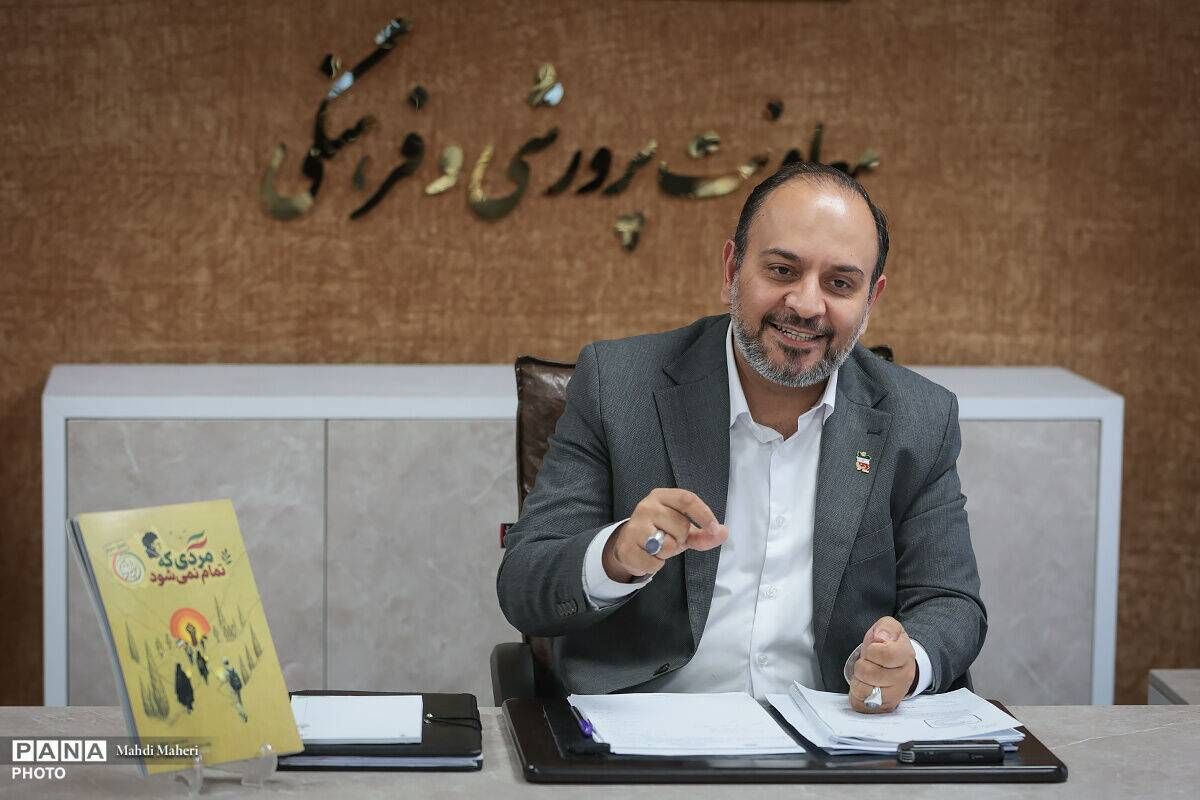 هر دانش‌آموز باید یک نقش و یک تشکل داشته باشد