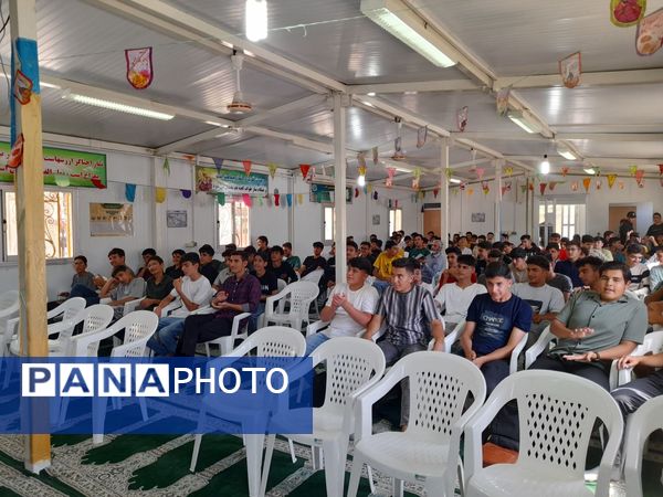 برگزاری جشن ولادت امام رضا و دهه کرامت در هنرستان شهید دیواندری سبزوار