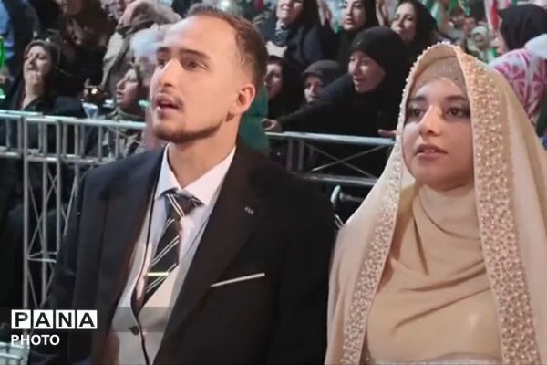 جشن ازدواج ۱۴ زوج جوان در میدان معلم شیراز - 2