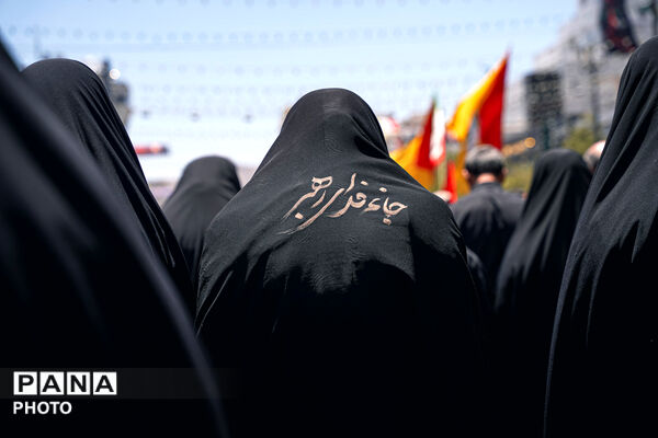 تشییع پیکر رهبر شهید انقلاب در مشهد مقدس-۳