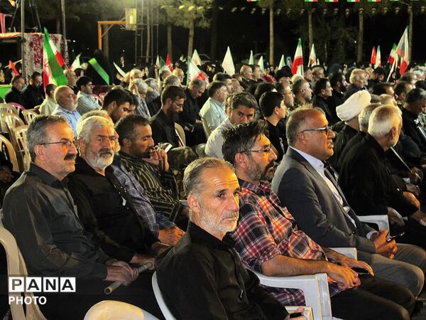 مراسم گرامیداشت آقای شهید ایران و یادبود شهدای شهرستان فلاورجان در اردوگاه شهید بهشتی اصفهان