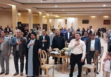 جشن گلریزان خیرین محمدشهر با محوریت دانش‌آموزان نیازمند