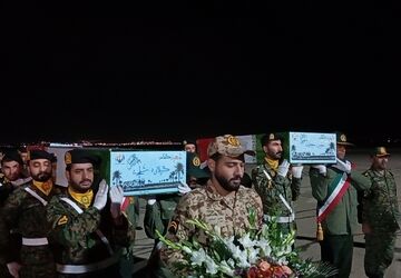 روایت پرواز آخر؛ آیین استقبال از مسافران آسمانی در چهارمحال‌و بختیاری