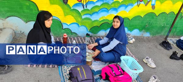 نهار سالم به مناسبت روز جهانی غذا و پوکی استخوان در مدرسه شهید خاقانی شیروان