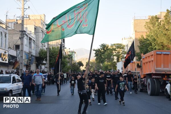 مراسم غروب عاشورا در محله ساسانی کرج