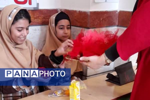 یلدای ایرانی در مدرسه نشر علم ورامین