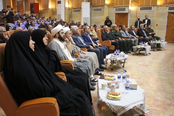 همایش «بسیج، مدرسه عشق» در باقرشهر 