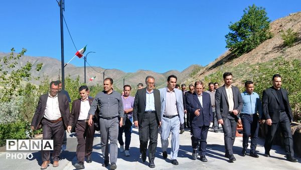 افتتاح پیاده‌راه ۸۰۰ متری شهید خیامیان در تویسرکان