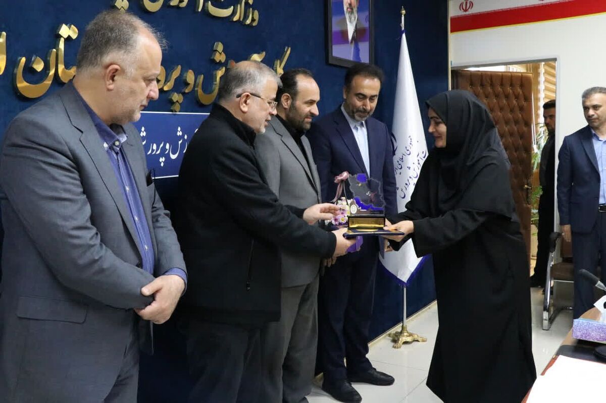 تقویت امید و انگیزه، زیربنای موفقیت دانش‌آموزان است