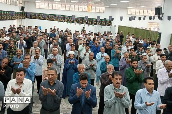 شکوه بندگی در مصلای رودبار جنوب