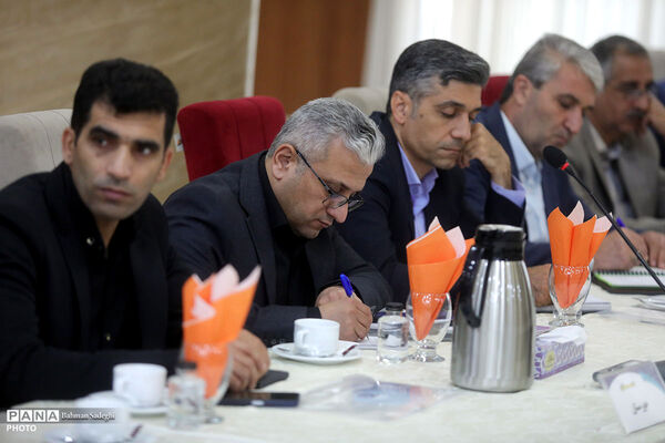 همایش تخصصی _ توجیهی روسا و کارشناس مسئولان مدارس و مراکز غیردولتی کشور