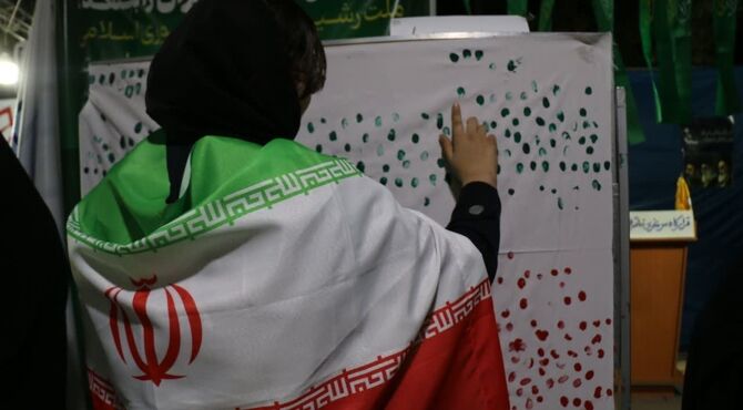 نوجوانان مبارز در خط مقدم جبهه مقاومت هستند 