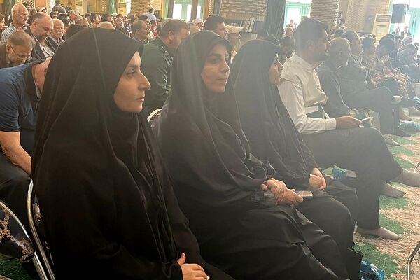برگزاری یادواره سه هزار ستاره، ۳۰۰۰ چراغ راه به مناسبت هفته دفاع مقدس در شهرستان قرچک